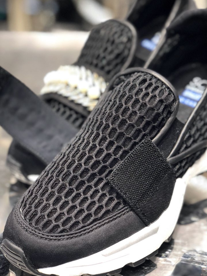 <b><p>Shu Comma Bonnie melody Mei Sneakers Gray</p></b><b><p>シューコンマみる メロディ メッ スニーカー グレー DG4DX17067GRY</p></b><br /><br /><p align='center'>