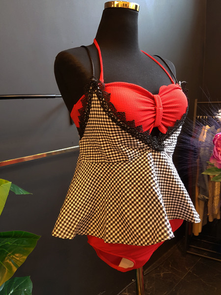 <b><p>Mourning Halter wave noki one piece swimsuit</p></b><b><p>無排 ホルターネック 波 ウェーブ モノキニ ワンピース 水着 4色 薄い見える</p></b><br /><br /><p align='center'>