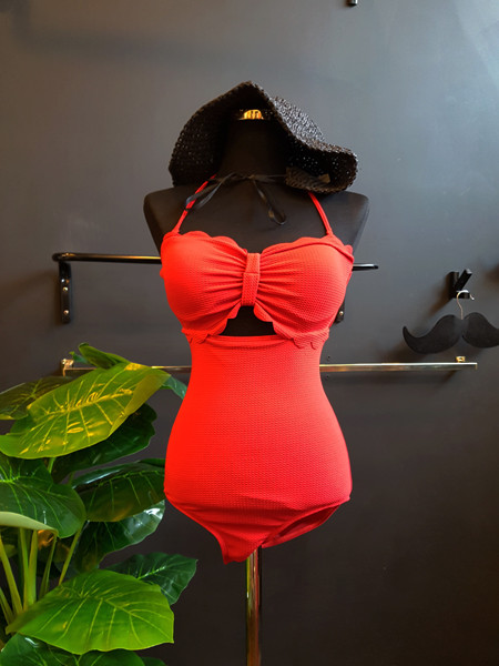 <b><p>Mourning Halter wave noki one piece swimsuit</p></b><b><p>無排 ホルターネック 波 ウェーブ モノキニ ワンピース 水着 4色 薄い見える</p></b><br /><br /><p align='center'>