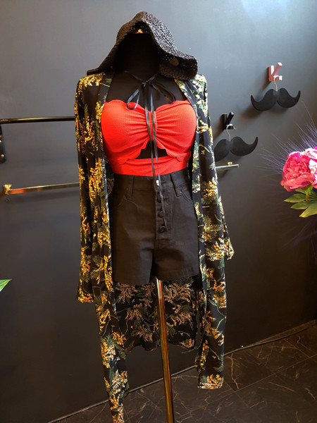 <b><p>Mourning Halter wave noki one piece swimsuit</p></b><b><p>無排 ホルターネック 波 ウェーブ モノキニ ワンピース 水着 4色 薄い見える</p></b><br /><br /><p align='center'>