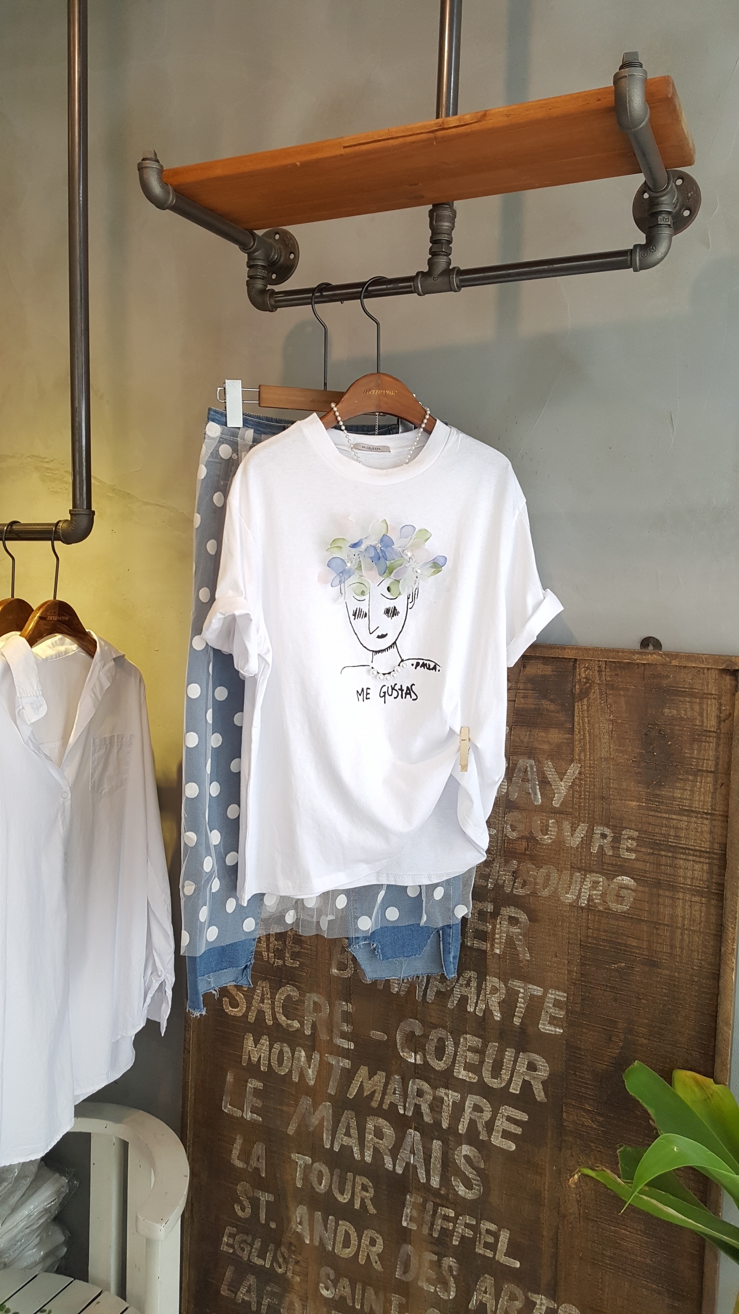 <b><p>Three-dimensional flower Pearl Short slves</p></b><b><p>立体花 真珠 半袖 Tシャツ 甘く甘く ユニーク 特別な日 外出 30代の女性 記念日</p></b><br /><br /><p align='center'>