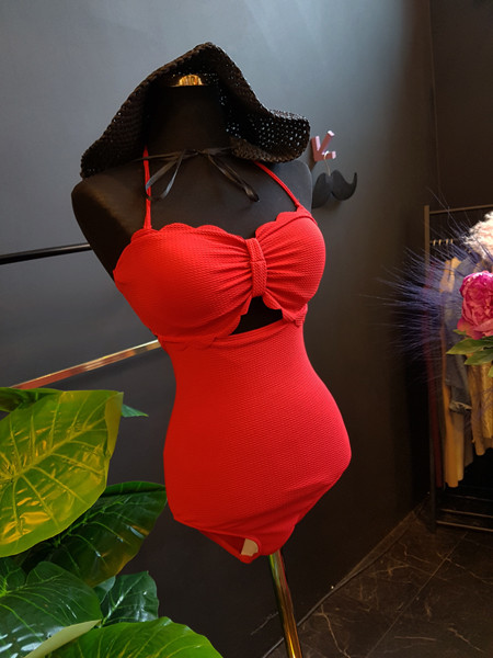 <b><p>Mourning Halter wave noki one piece swimsuit</p></b><b><p>無排 ホルターネック 波 ウェーブ モノキニ ワンピース 水着 4色 薄い見える</p></b><br /><br /><p align='center'>