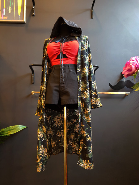 <b><p>Mourning Halter wave noki one piece swimsuit</p></b><b><p>無排 ホルターネック 波 ウェーブ モノキニ ワンピース 水着 4色 薄い見える</p></b><br /><br /><p align='center'>