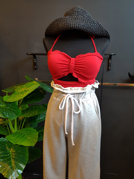 <b><p>Mourning Halter wave noki one piece swimsuit</p></b><b><p>無排 ホルターネック 波 ウェーブ モノキニ ワンピース 水着 4色 薄い見える</p></b><br /><br /><p align='center'>