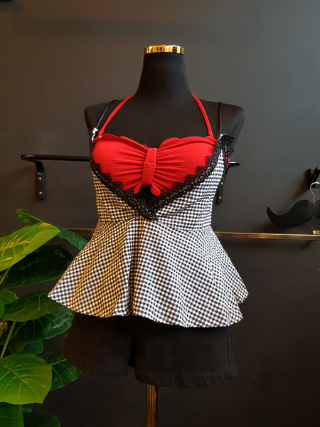 <b><p>Mourning Halter wave noki one piece swimsuit</p></b><b><p>無排 ホルターネック 波 ウェーブ モノキニ ワンピース 水着 4色 薄い見える</p></b><br /><br /><p align='center'>