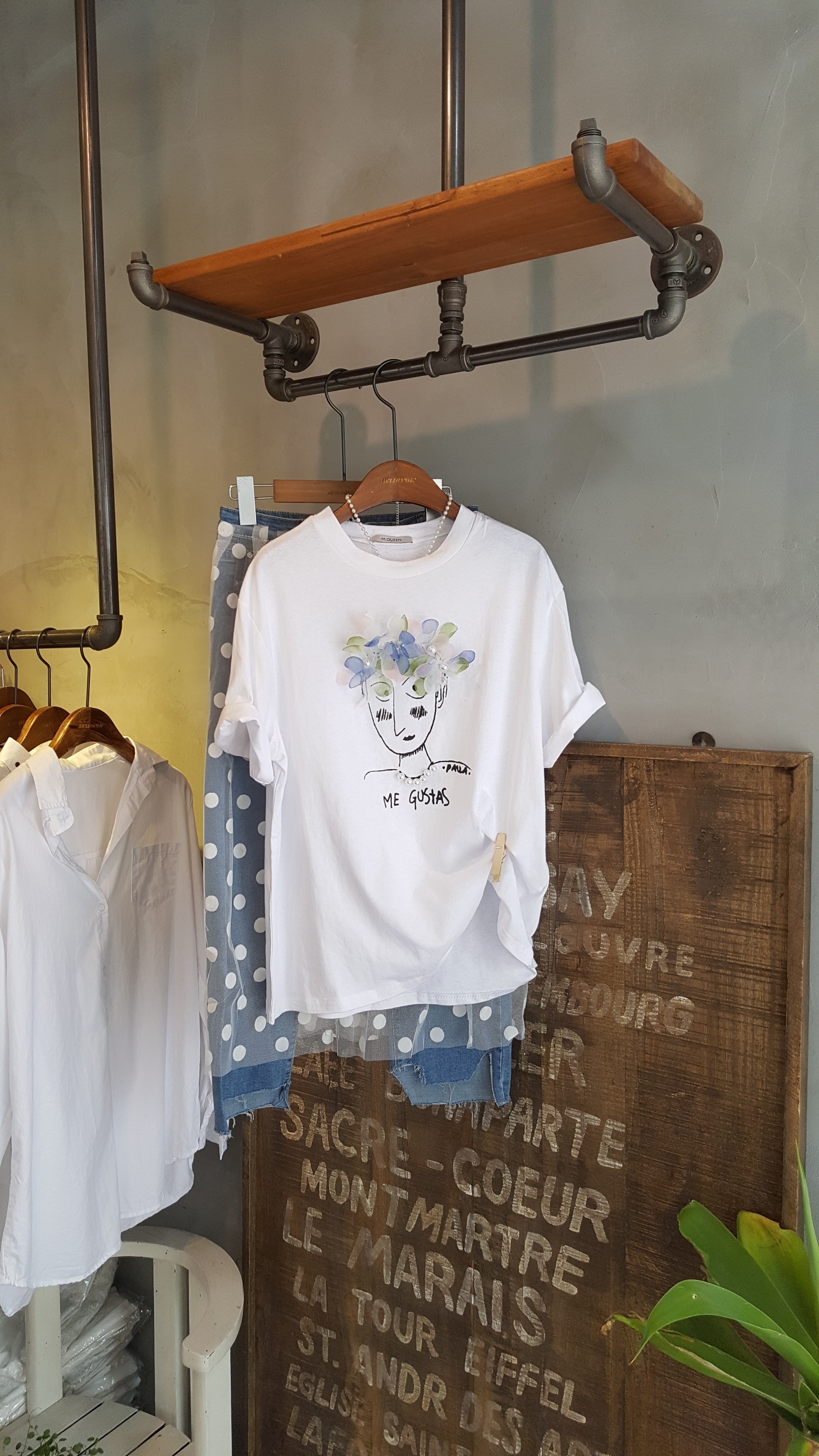 <b><p>Three-dimensional flower Pearl Short slves</p></b><b><p>立体花 真珠 半袖 Tシャツ 甘く甘く ユニーク 特別な日 外出 30代の女性 記念日</p></b><br /><br /><p align='center'>