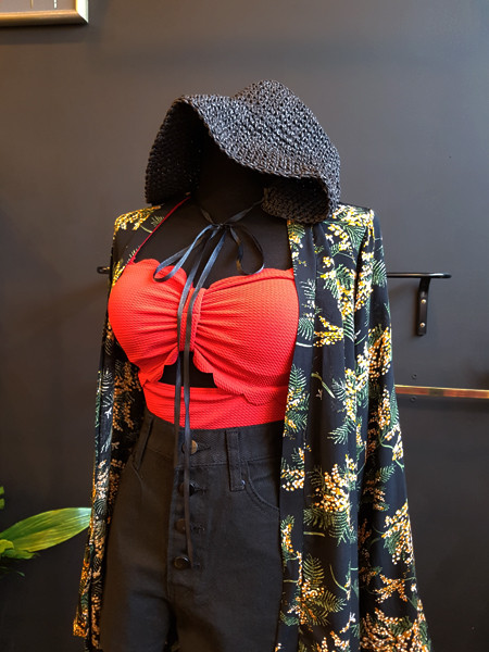 <b><p>Mourning Halter wave noki one piece swimsuit</p></b><b><p>無排 ホルターネック 波 ウェーブ モノキニ ワンピース 水着 4色 薄い見える</p></b><br /><br /><p align='center'>