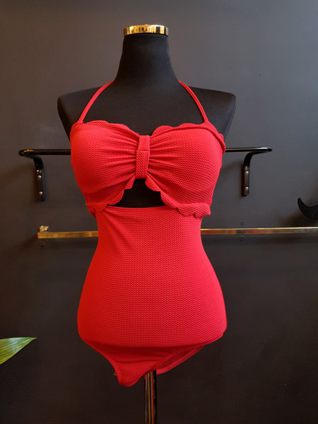 <b><p>Mourning Halter wave noki one piece swimsuit</p></b><b><p>無排 ホルターネック 波 ウェーブ モノキニ ワンピース 水着 4色 薄い見える</p></b><br /><br /><p align='center'>