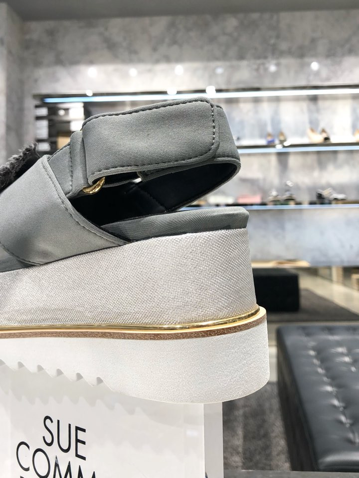 <b><p>Shu Comma Bonnie Sabrina sandal DG2AM17009GRY</p></b><b><p>シューコンマみる サブリナ サンダル DG2AM17009GRY 利用率の高い 夏</p></b><br /><br /><p align='center'>