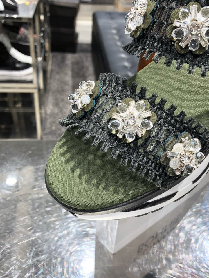 <b><p>Shu Comma Bonnie Heybee sandal DG2AM17026KHI</p></b><b><p>シューコンマみる ミツバチ サンダル DG2AM17026KHI 利用率の高い 夏</p></b><br /><br /><p align='center'>