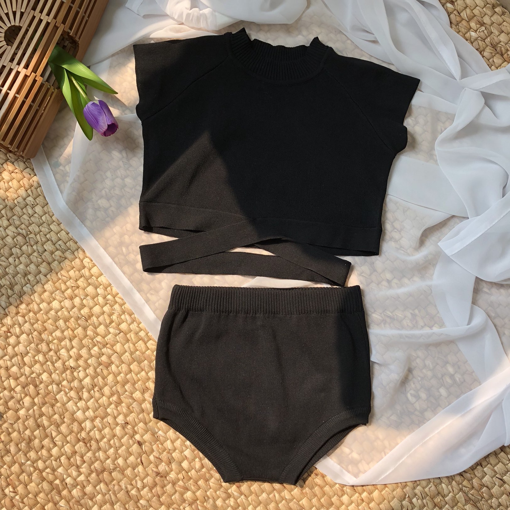 <b><p>Same day shipping X kk Body ape correction</p></b><b><p>即日発送 Xの ねじれ 体型補正 ニット ビキニ ツーピース 薄い見える 半袖 水着</p></b><br /><br /><p align='center'>