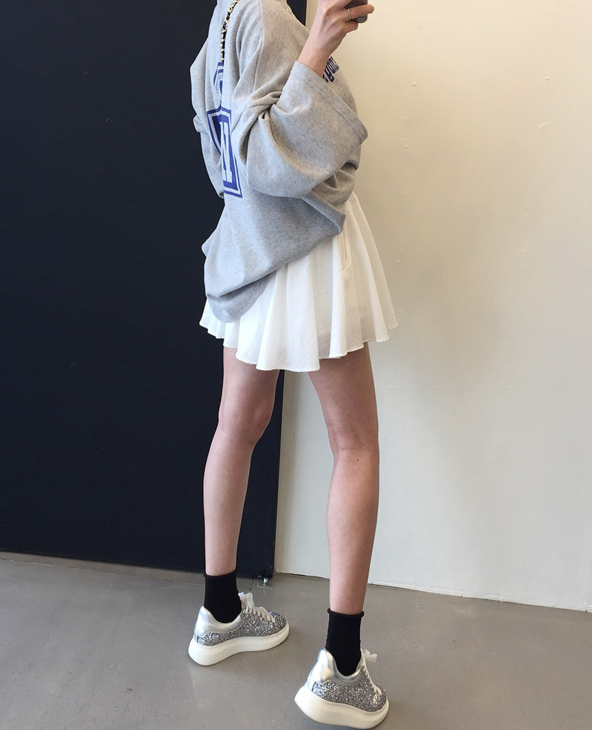 <b><p>Wendy Boxed T-shirt 4color Printing Roulette</p></b><b><p>ウェンディ ボックスTシャツ 4色 印刷 ルーズフィット チュリ 女性長袖 オ・バフェ</p></b><br /><br /><p align='center'>