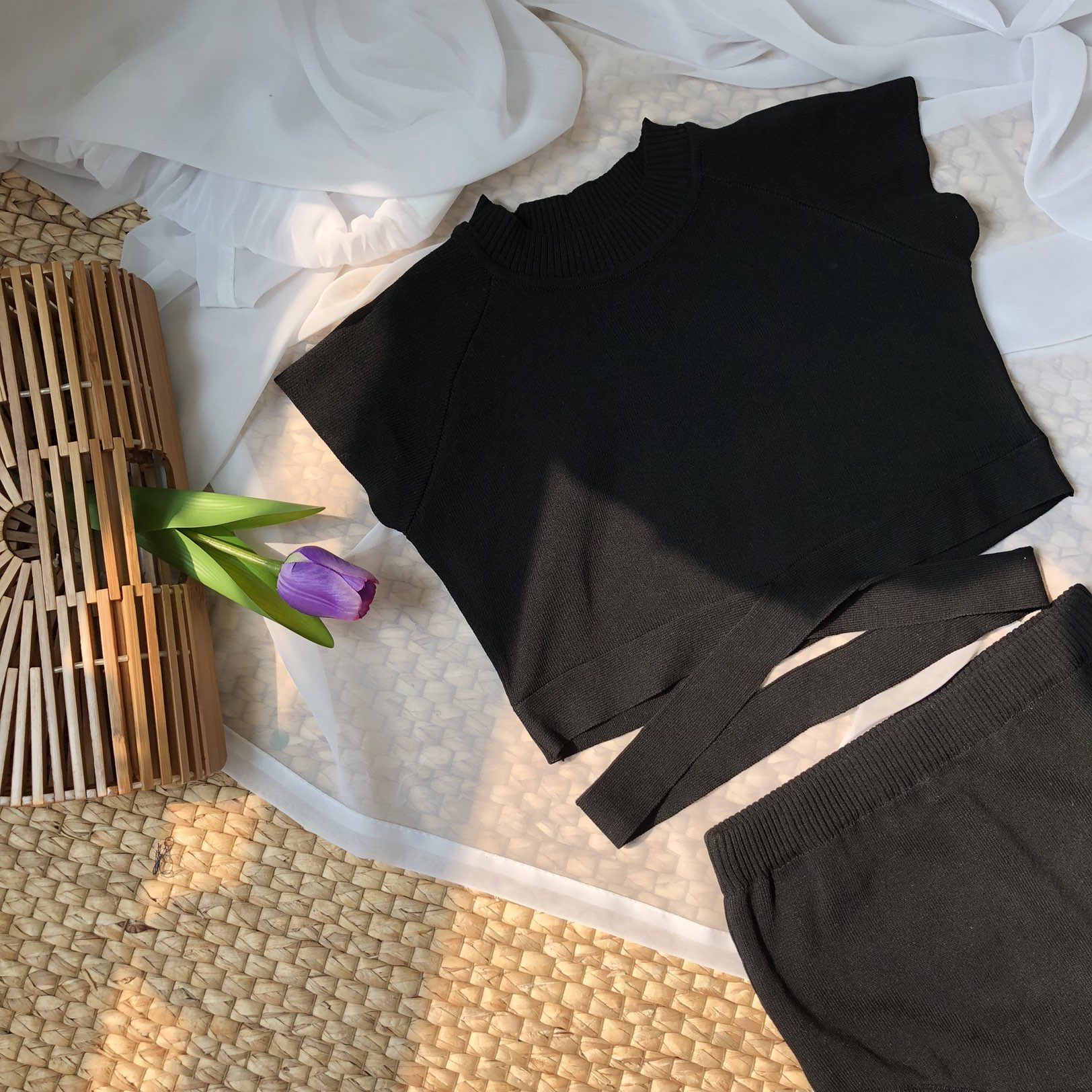 <b><p>Same day shipping X kk Body ape correction</p></b><b><p>即日発送 Xの ねじれ 体型補正 ニット ビキニ ツーピース 薄い見える 半袖 水着</p></b><br /><br /><p align='center'>