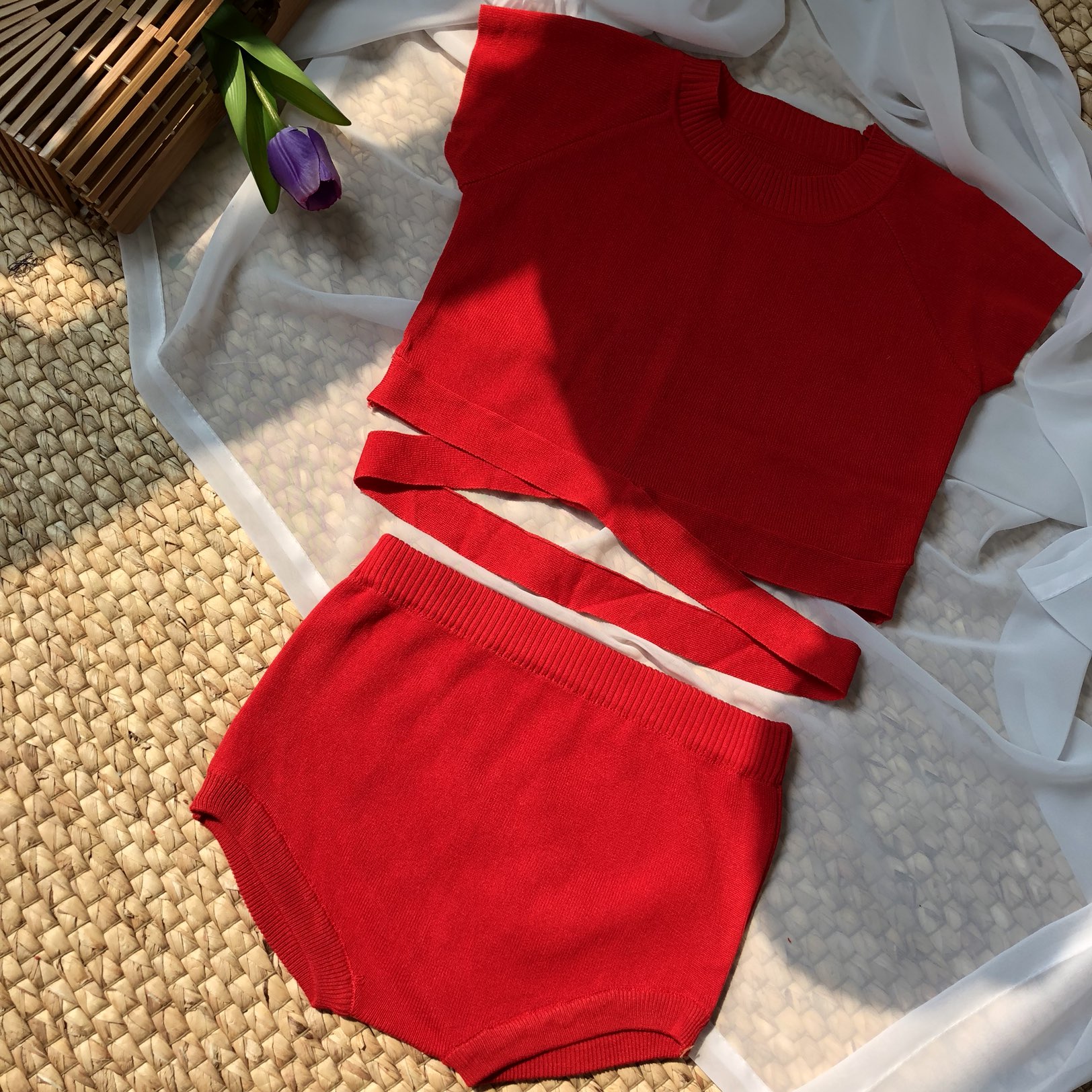 <b><p>Same day shipping X kk Body ape correction</p></b><b><p>即日発送 Xの ねじれ 体型補正 ニット ビキニ ツーピース 薄い見える 半袖 水着</p></b><br /><br /><p align='center'>