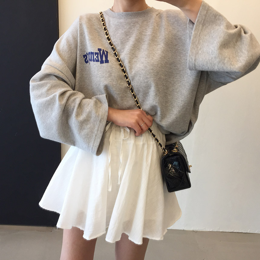 <b><p>Wendy Boxed T-shirt 4color Printing Roulette</p></b><b><p>ウェンディ ボックスTシャツ 4色 印刷 ルーズフィット チュリ 女性長袖 オ・バフェ</p></b><br /><br /><p align='center'>