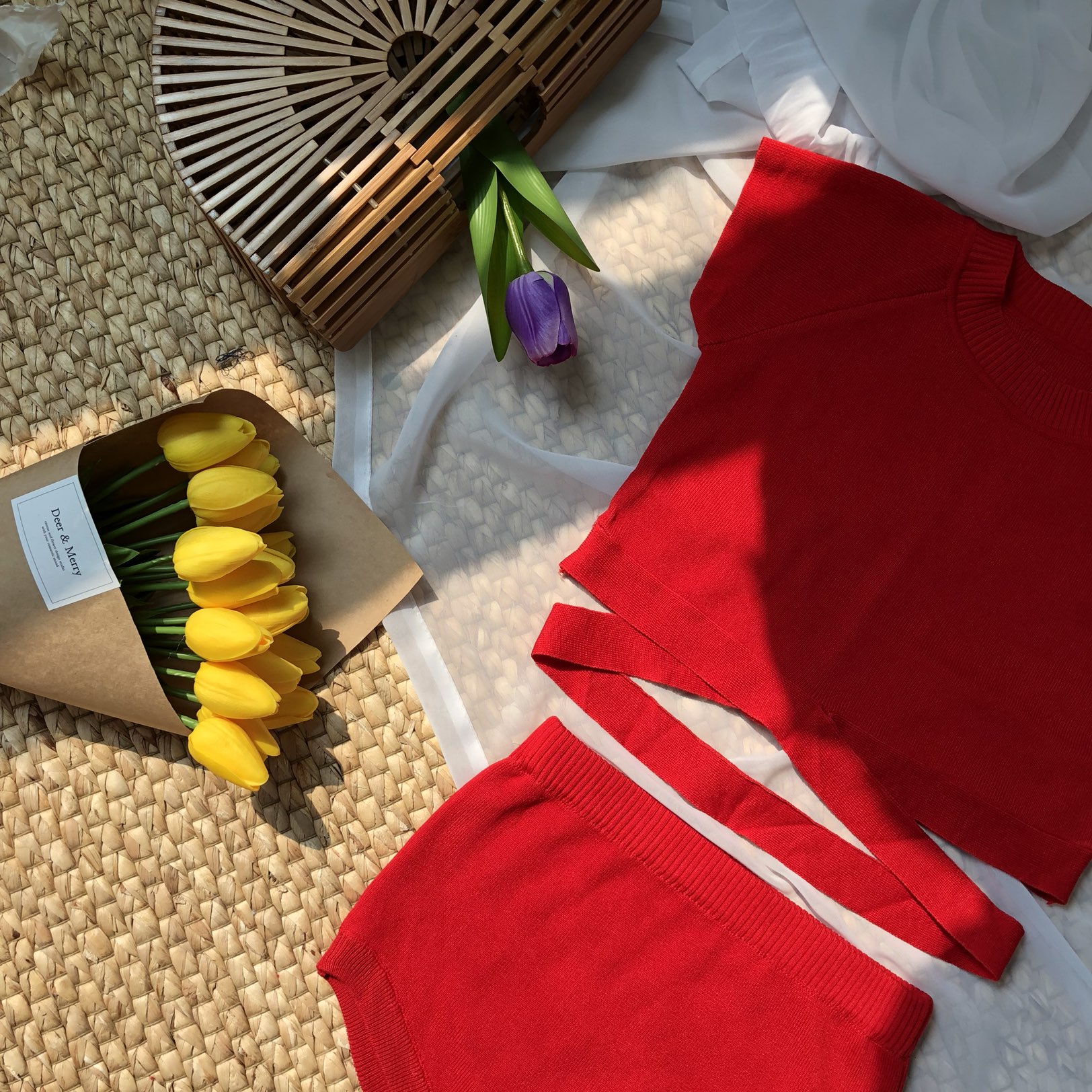 <b><p>Same day shipping X kk Body ape correction</p></b><b><p>即日発送 Xの ねじれ 体型補正 ニット ビキニ ツーピース 薄い見える 半袖 水着</p></b><br /><br /><p align='center'>