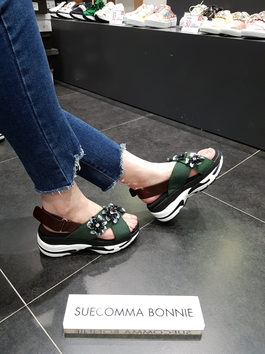 <b><p>Shu Comma Bonnie Retro Mo sandal DG2AM17022GRN</p></b><b><p>シューコンマみる レトロ ムード サンダル DG2AM17022GRN ラブリーな</p></b><br /><br /><p align='center'>