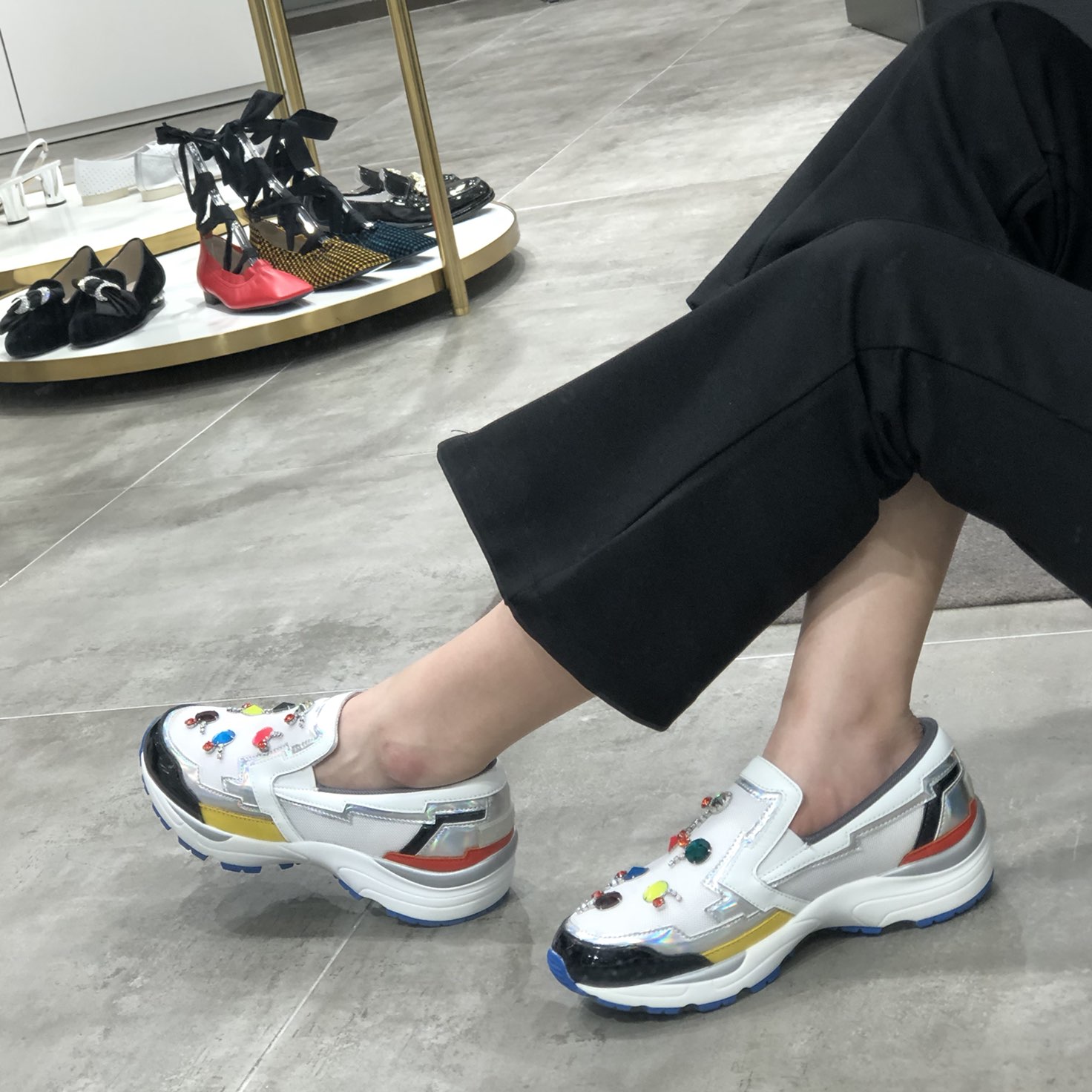 <b><p>Shu Comma Bonnie Haven star Twinkle Slip-</p></b><b><p>シューコンマみる ヘブン スター トゥインクル スリップオン LSKX55381WH</p></b><br /><br /><p align='center'>