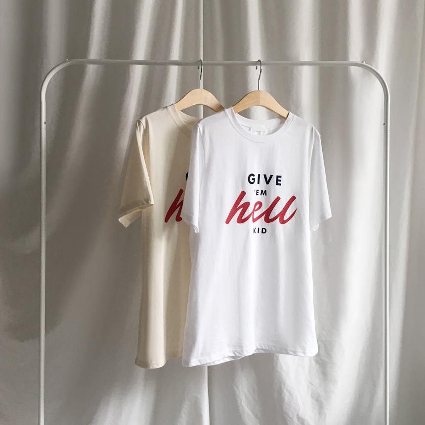 <b><p>Roulette Lring Short seves T-shi 2col Flame</p></b><b><p>ルーズフィット レタリング 半袖 Tシャツ 2col 捺染 印刷 英語 女性のラウンドティー</p></b><br /><br /><p align='center'>