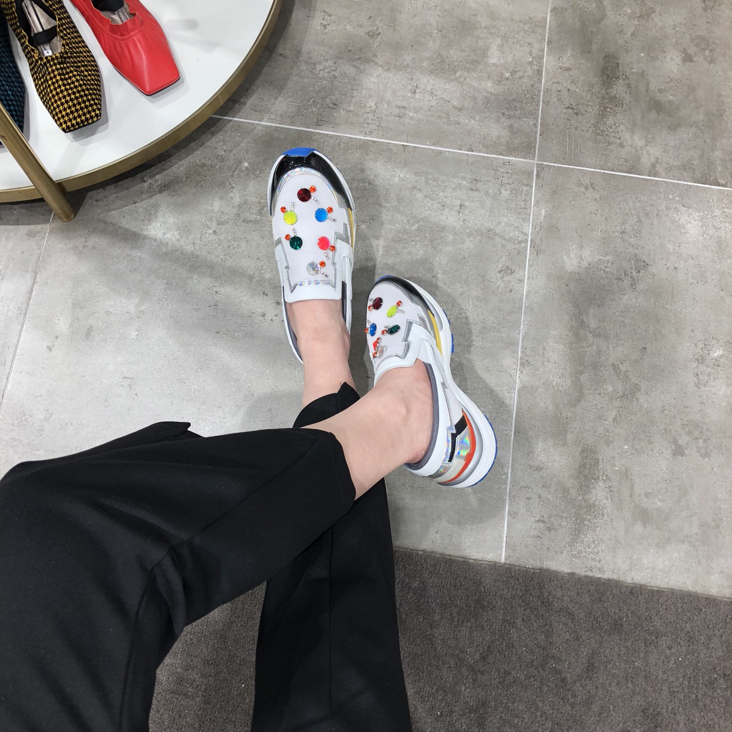 <b><p>Shu Comma Bonnie Haven star Twinkle Slip-</p></b><b><p>シューコンマみる ヘブン スター トゥインクル スリップオン LSKX55381WH</p></b><br /><br /><p align='center'>