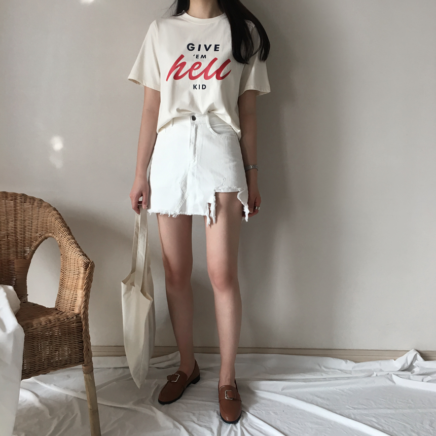 <b><p>Roulette Lring Short seves T-shi 2col Flame</p></b><b><p>ルーズフィット レタリング 半袖 Tシャツ 2col 捺染 印刷 英語 女性のラウンドティー</p></b><br /><br /><p align='center'>