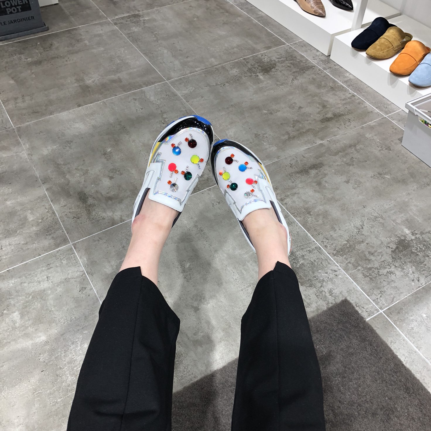 <b><p>Shu Comma Bonnie Haven star Twinkle Slip-</p></b><b><p>シューコンマみる ヘブン スター トゥインクル スリップオン LSKX55381WH</p></b><br /><br /><p align='center'>