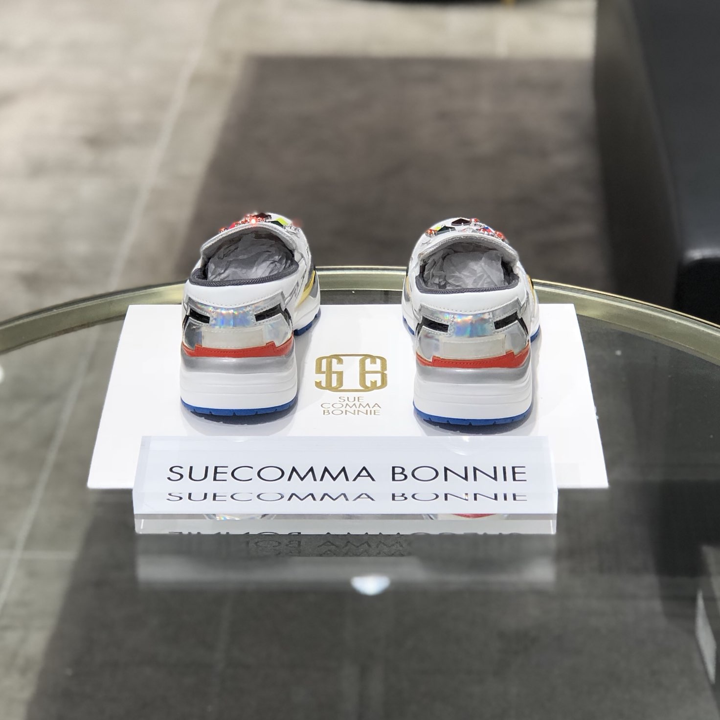 <b><p>Shu Comma Bonnie Haven star Twinkle Slip-</p></b><b><p>シューコンマみる ヘブン スター トゥインクル スリップオン LSKX55381WH</p></b><br /><br /><p align='center'>