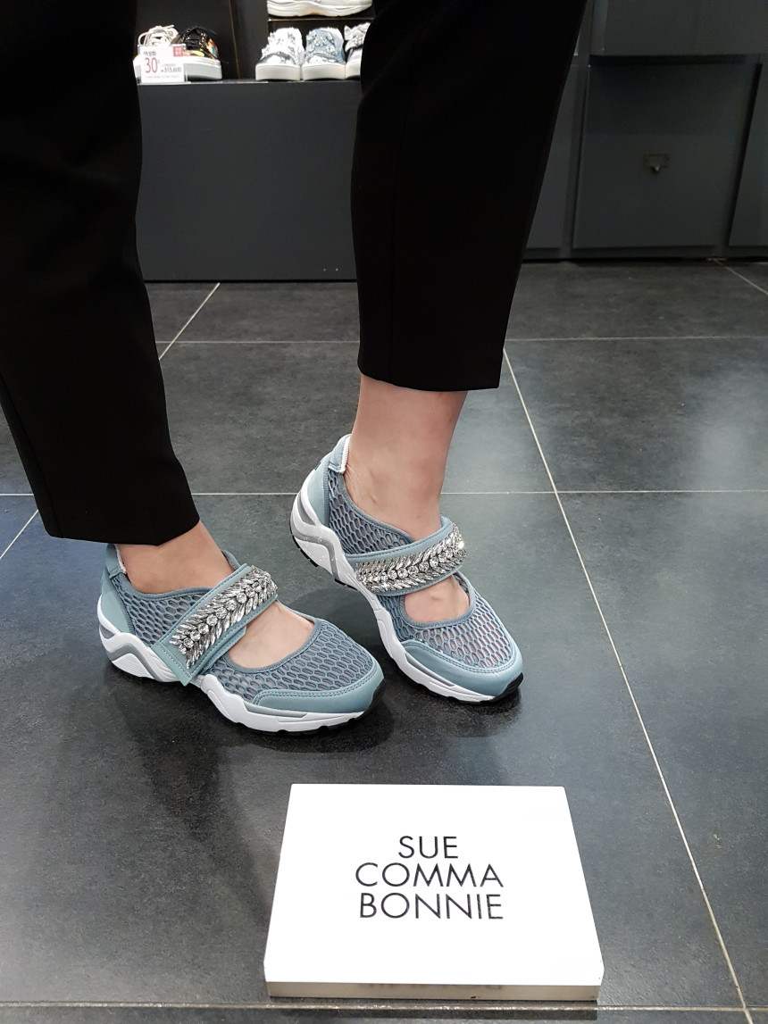 <b><p>Shu Comma Bonnie melody Slip- blue DG4DX17066BLU</p></b><b><p>シューコンマみる メロディ スリップオン ブルー DG4DX17066BLU 爽やかポイント</p></b><br /><br /><p align='center'>