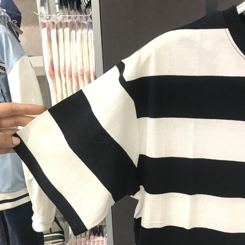 <b><p>The De Girls Tricolor Daggar stragy T-sht_TGRP8230</p></b><b><p>ザ・デイガールズ 三色 ダンガラ 戦略 Tシャツ_TGRP82306C サンコム甘く</p></b><br /><br /><p align='center'>