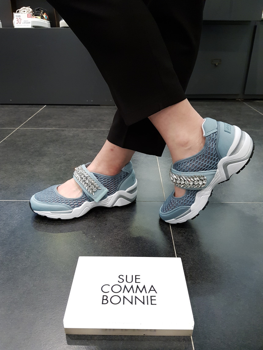 <b><p>Shu Comma Bonnie melody Slip- blue DG4DX17066BLU</p></b><b><p>シューコンマみる メロディ スリップオン ブルー DG4DX17066BLU 爽やかポイント</p></b><br /><br /><p align='center'>