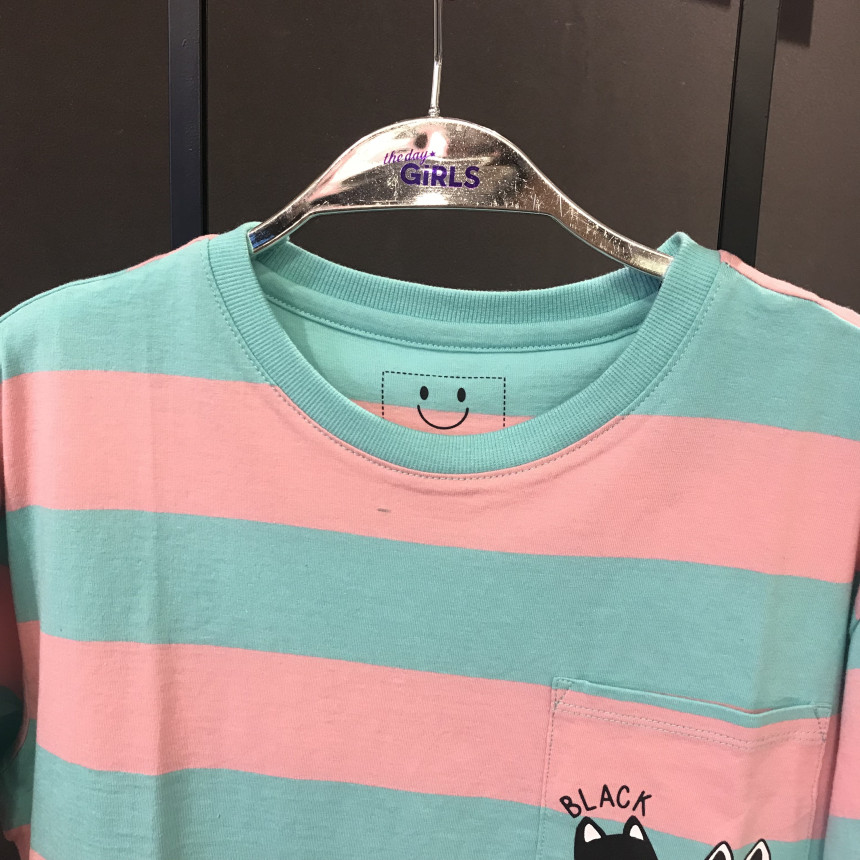 <b><p>The De Girls Tricolor Daggar stragy T-sht_TGRP8230</p></b><b><p>ザ・デイガールズ 三色 ダンガラ 戦略 Tシャツ_TGRP82306C サンコム甘く</p></b><br /><br /><p align='center'>