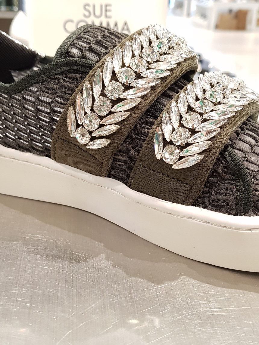 <b><p>Shu Comma Bonnie melody Sneakers khi DG4DX17068KHI</p></b><b><p>シューコンマみる メロディ スニーカー DG4DX17068KHI 爽やかポイント</p></b><br /><br /><p align='center'>