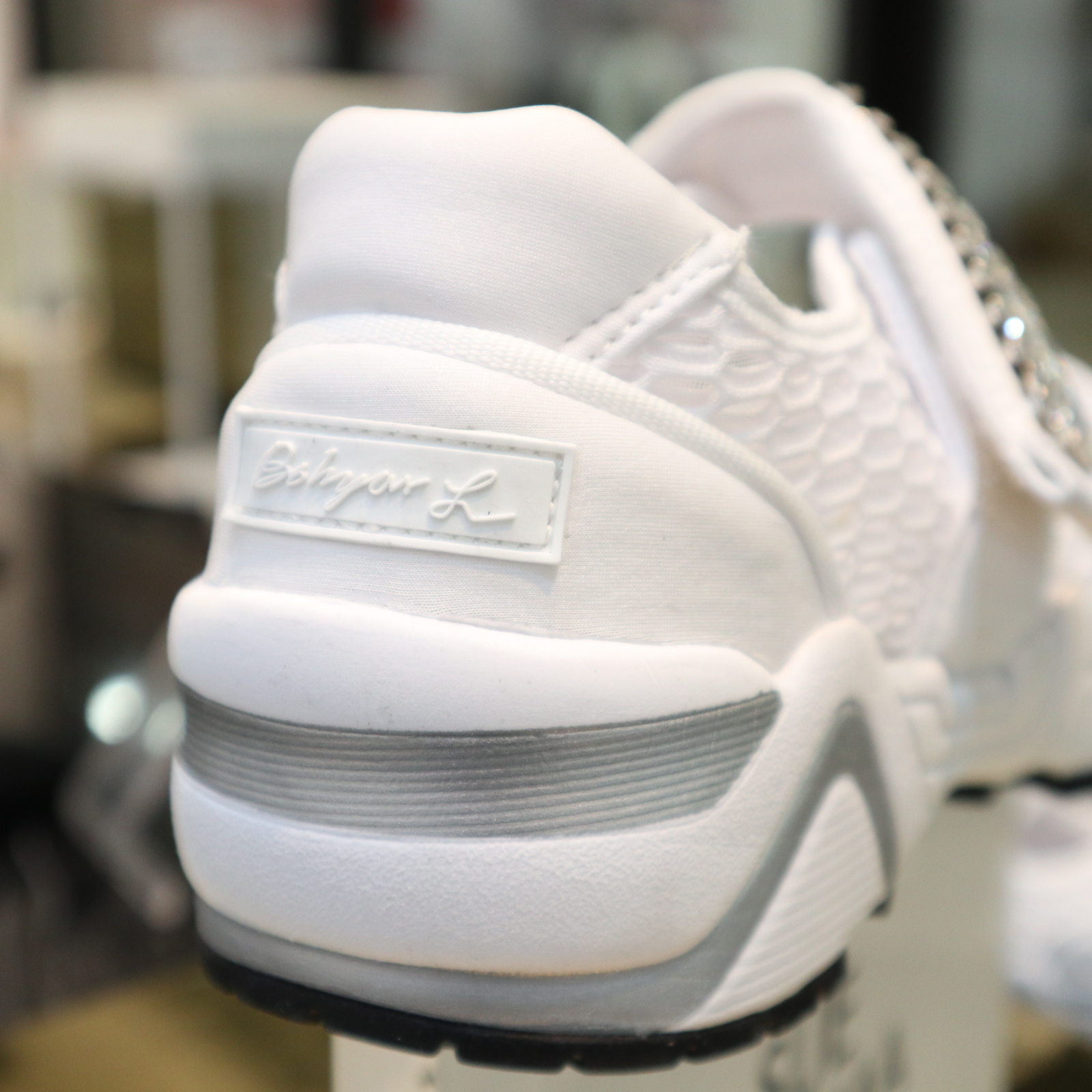 <b><p>Shu Comma Bonnie Mary Jane melody Slip- 5CM</p></b><b><p>シューコンマみる メアリー・ジェーン メロディ スリップオン 5CM ホワイト DG4DX17066</p></b><br /><br /><p align='center'>