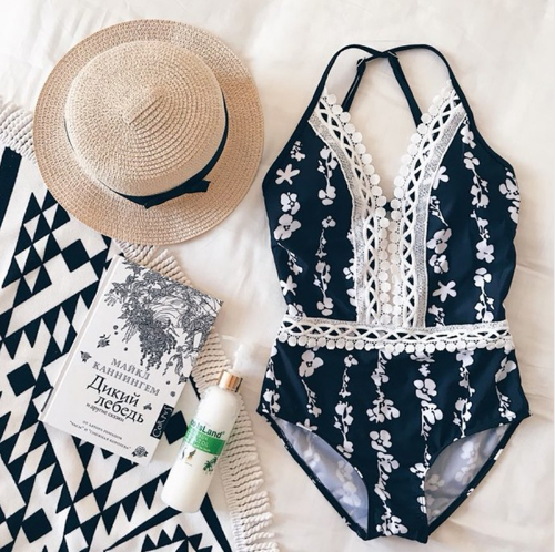 <b><p>simple bac bikini Up to XL ze Big Mono swsuit</p></b><b><p>シンプル ベーシック 基本 ビキニ XLサイズまで ビッグモノ 水着 ラッシュガード</p></b><br /><br /><p align='center'>