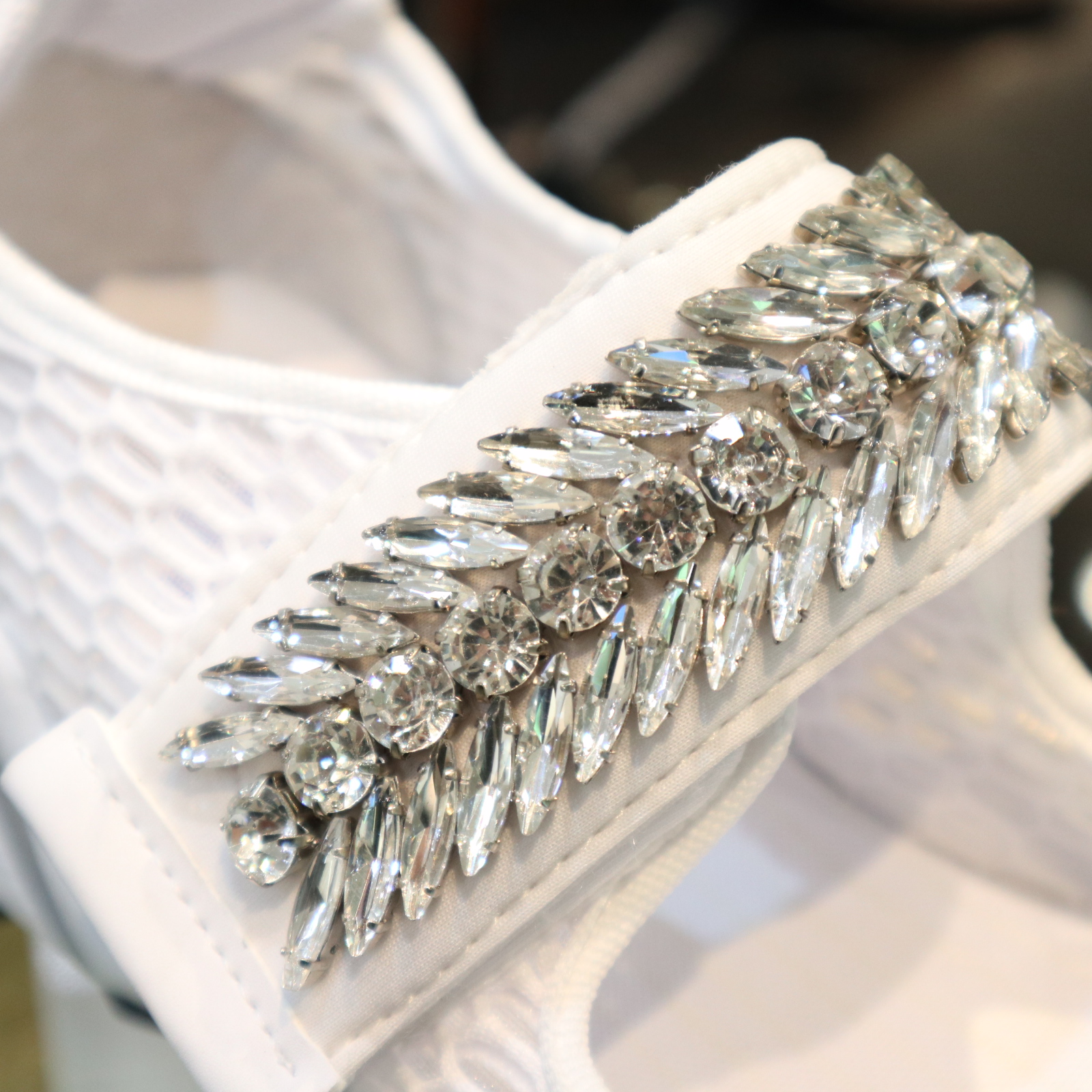 <b><p>Shu Comma Bonnie Mary Jane melody Slip- 5CM</p></b><b><p>シューコンマみる メアリー・ジェーン メロディ スリップオン 5CM ホワイト DG4DX17066</p></b><br /><br /><p align='center'>