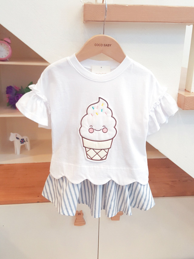 <b><p>puff tea 2color cutie Lovely T-shirt Buse</p></b><b><p>シュークリーム ラッフルティー 2色 耳詠 ラブTシャツ ブラウス どこでもよく似合う</p></b><br /><br /><p align='center'>