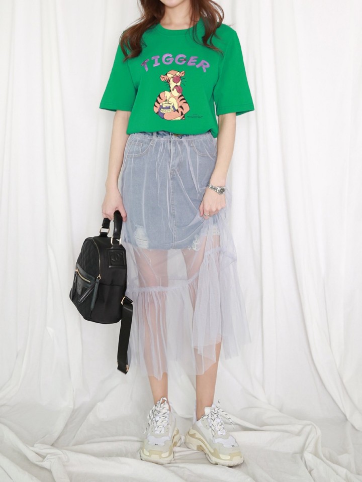 <b><p>Disney Tiger Sequins T-shirt</p></b><b><p>ディズニー タイガー スパンコール Tシャツ</p></b><br /><br /><p align='center'>