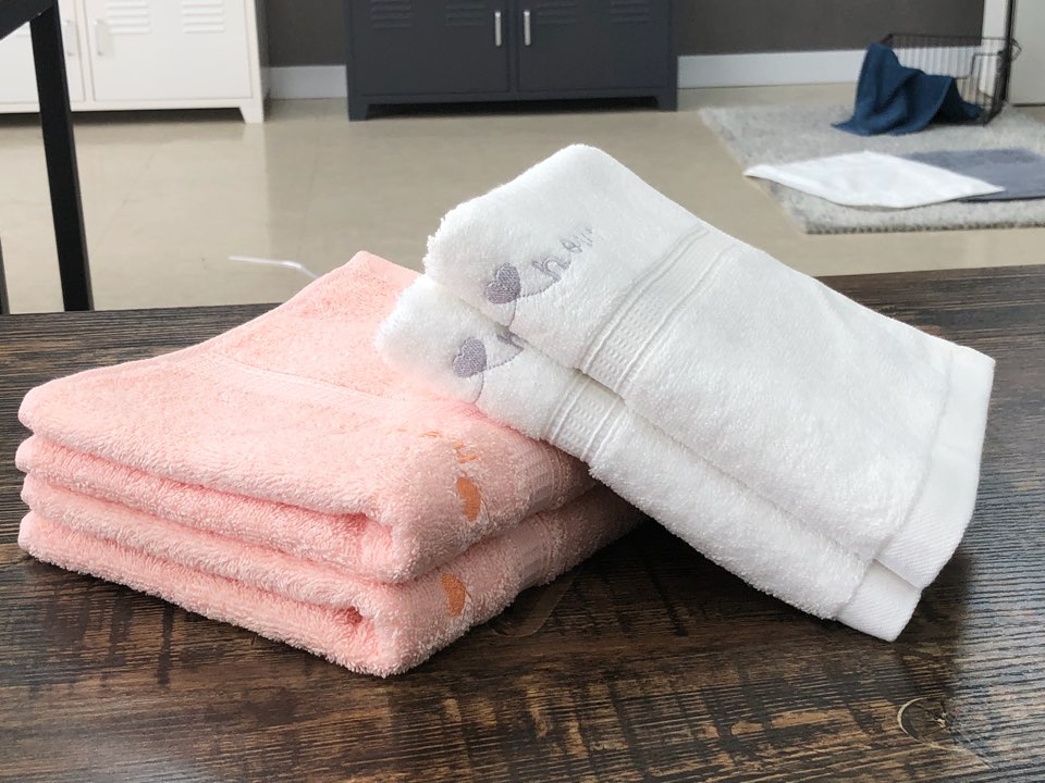 <b><p>Songwol towel Reputable hot 40 Birthday care</p></b><b><p>ソンウォルタオル 評判の ホテル 40数 初誕生日 保育園 スポーツ 進物 リング</p></b><br /><br /><p align='center'>