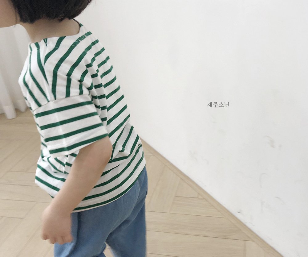 <b><p>Baby summer stripe Petit Broth and si Nursy</p></b><b><p>幼 夏 ストライプ プチ 兄妹カップルルック 保育園Tシャツ デイリーに着る良い</p></b><br /><br /><p align='center'>