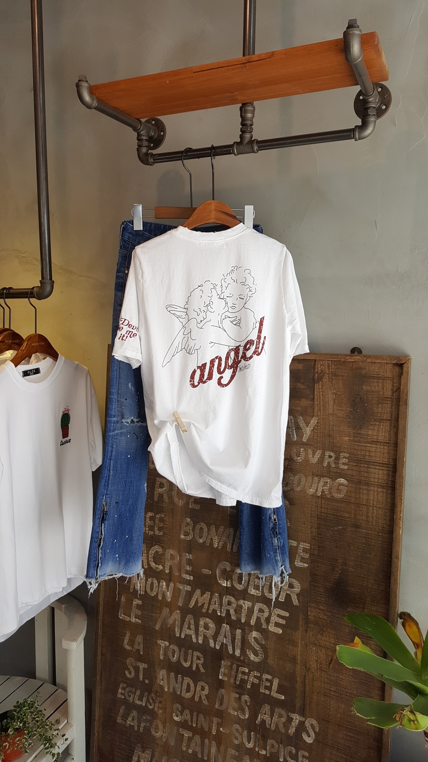 <b><p>Angel Letteri embroidy Short sleeves T-shi</p></b><b><p>エンジェル レタリング 刺繍 半袖 Tシャツ ガールフレンドコーディネート 断定</p></b><br /><br /><p align='center'>