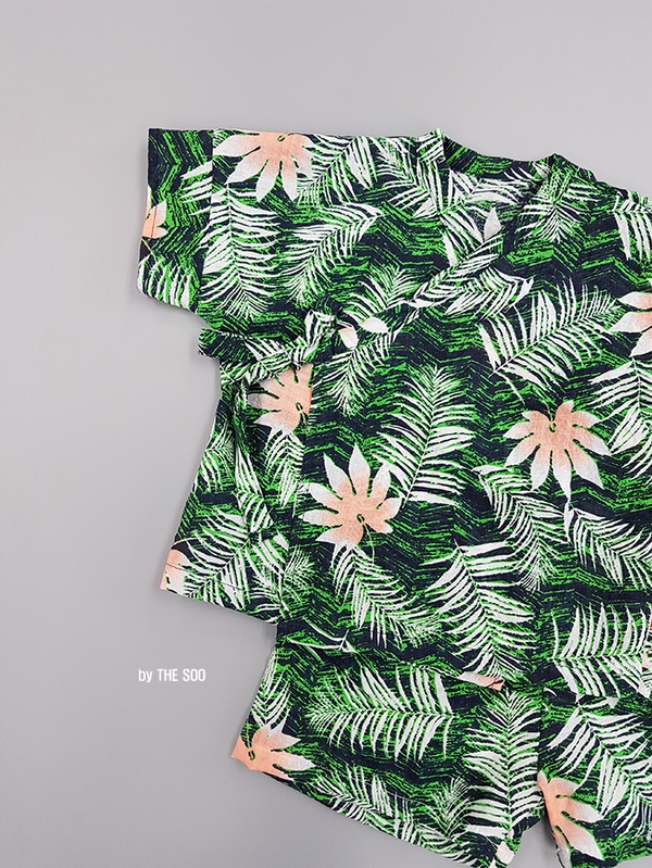 <b><p>More Jin Bay child Yukata life Han bok High</p></b><b><p>ドス ジンベイ 幼児 浴衣 生活 韓服 サンハボク 子供服セット 休暇ルック バカンス</p></b><br /><br /><p align='center'>