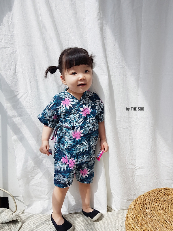 <b><p>More Jin Bay child Yukata life Han bok High</p></b><b><p>ドス ジンベイ 幼児 浴衣 生活 韓服 サンハボク 子供服セット 休暇ルック バカンス</p></b><br /><br /><p align='center'>