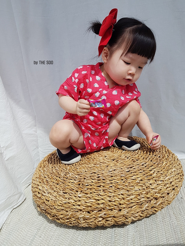 <b><p>More Jin Bay child Yukata life Han bok High</p></b><b><p>ドス ジンベイ 幼児 浴衣 生活 韓服 サンハボク 子供服セット 休暇ルック バカンス</p></b><br /><br /><p align='center'>