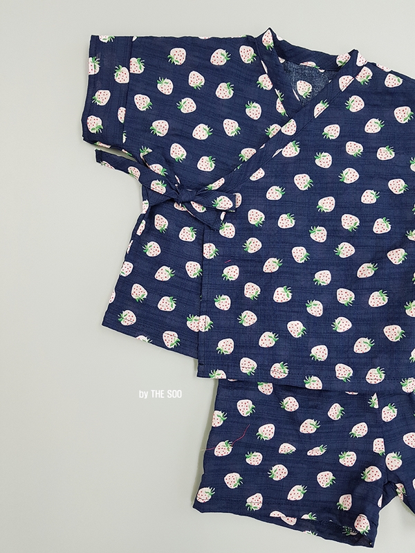 <b><p>More Jin Bay child Yukata life Han bok High</p></b><b><p>ドス ジンベイ 幼児 浴衣 生活 韓服 サンハボク 子供服セット 休暇ルック バカンス</p></b><br /><br /><p align='center'>