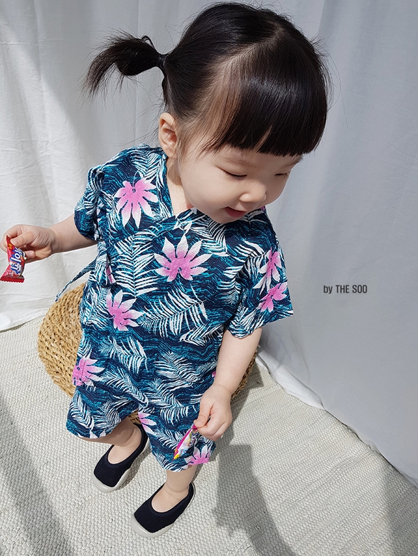 <b><p>More Jin Bay child Yukata life Han bok High</p></b><b><p>ドス ジンベイ 幼児 浴衣 生活 韓服 サンハボク 子供服セット 休暇ルック バカンス</p></b><br /><br /><p align='center'>