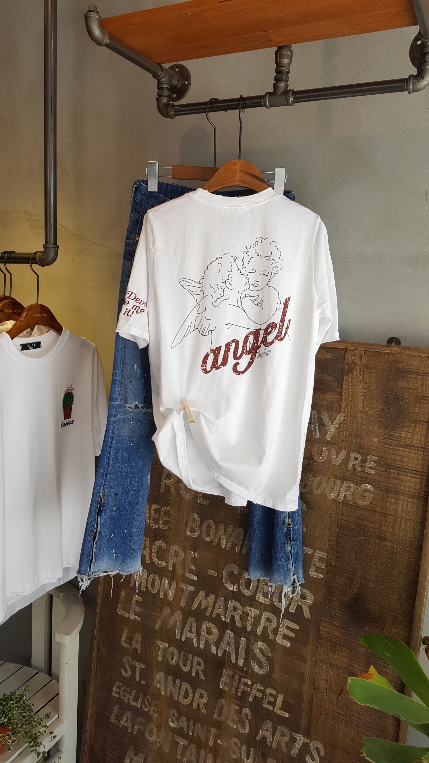 <b><p>Angel Letteri embroidy Short sleeves T-shi</p></b><b><p>エンジェル レタリング 刺繍 半袖 Tシャツ ガールフレンドコーディネート 断定</p></b><br /><br /><p align='center'>