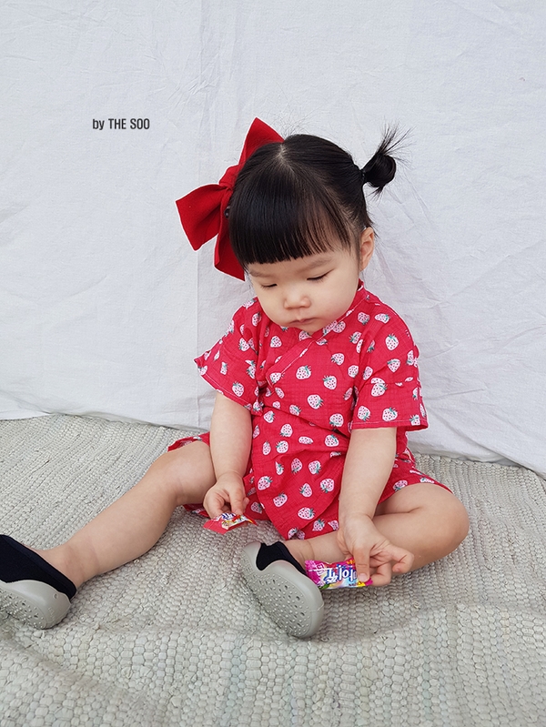 <b><p>More Jin Bay child Yukata life Han bok High</p></b><b><p>ドス ジンベイ 幼児 浴衣 生活 韓服 サンハボク 子供服セット 休暇ルック バカンス</p></b><br /><br /><p align='center'>