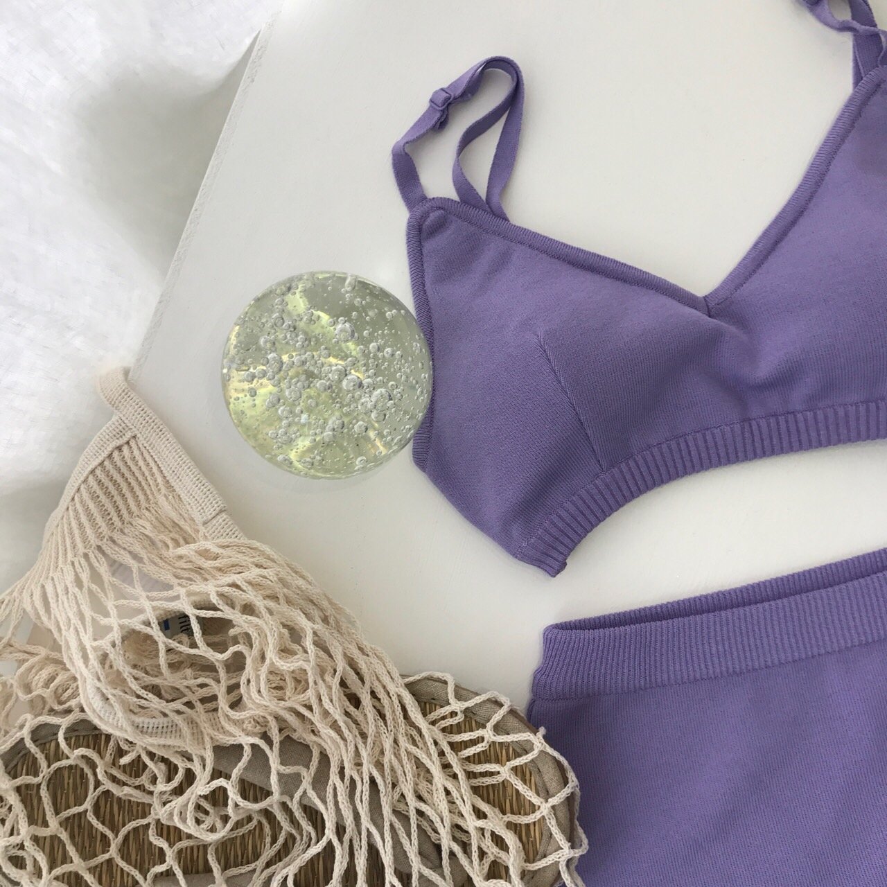 <b><p>color neat bikini 2r High waist triangle</p></b><b><p>カラー ニット ビキニ 2色 ハイウエスト 三角 ブリーフ 水着 セヌ</p></b><br /><br /><p align='center'>