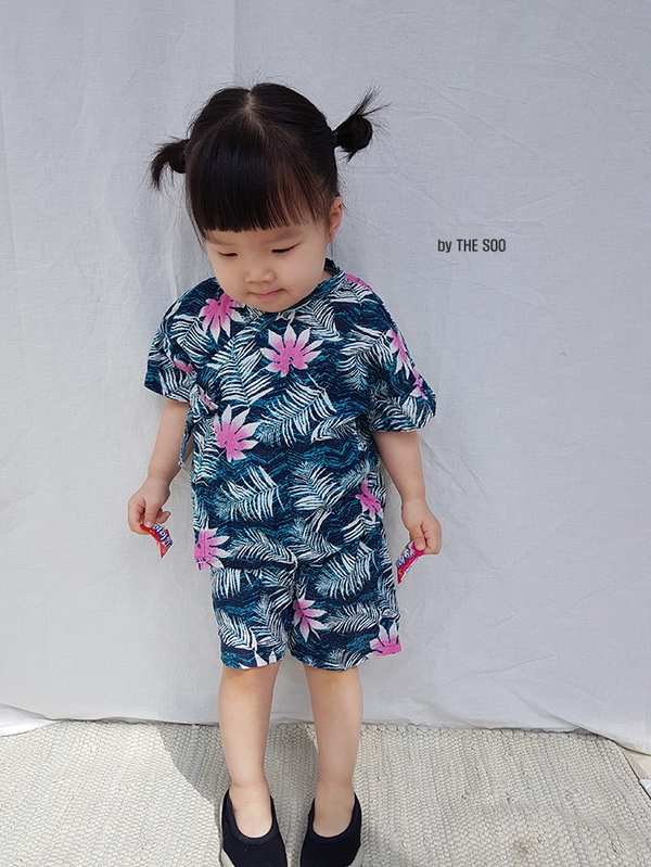 <b><p>More Jin Bay child Yukata life Han bok High</p></b><b><p>ドス ジンベイ 幼児 浴衣 生活 韓服 サンハボク 子供服セット 休暇ルック バカンス</p></b><br /><br /><p align='center'>