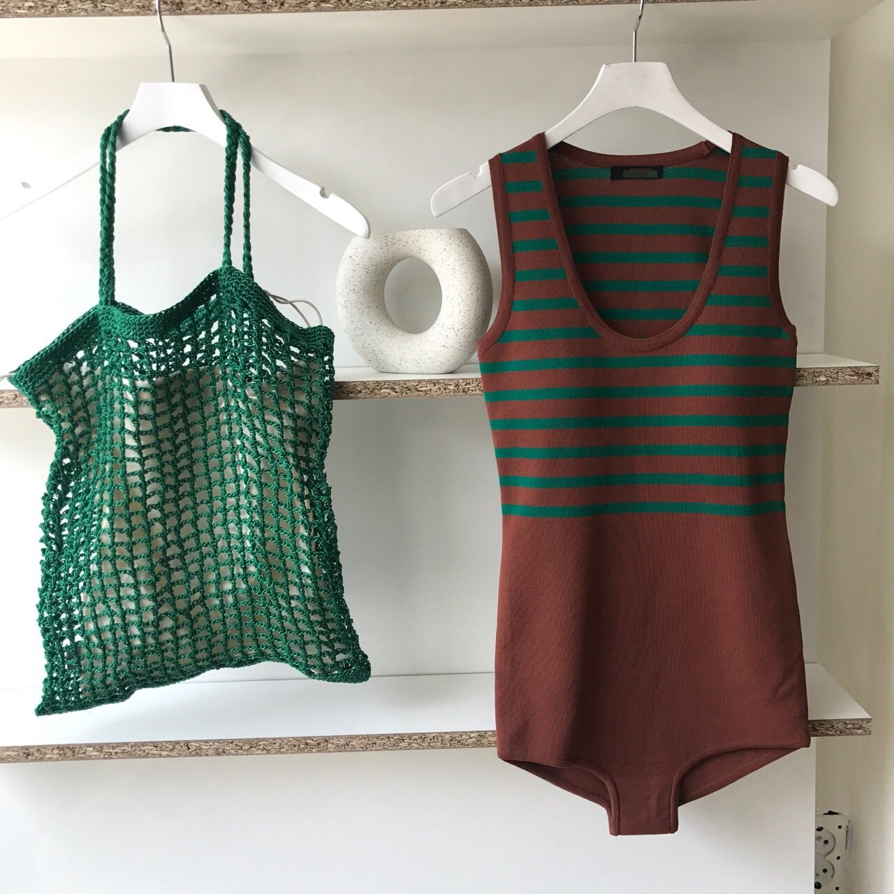 <b><p>Marine stpe piece swimsuit Dagg Kn monoki</p></b><b><p>マリン ストライプ ワンピース 水着 ダンガラ ニットモノキニ 配色 スイムウェア</p></b><br /><br /><p align='center'>